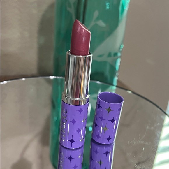 Clinique Dramatically Different lipstick in color Love Pop, new! - Picture 2 of 6